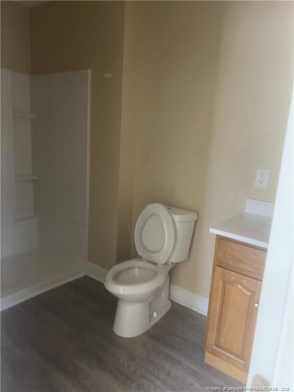 Photo - 209 Godwin St