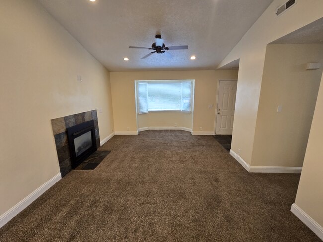 Photo - 2575 Dry Creek Dr