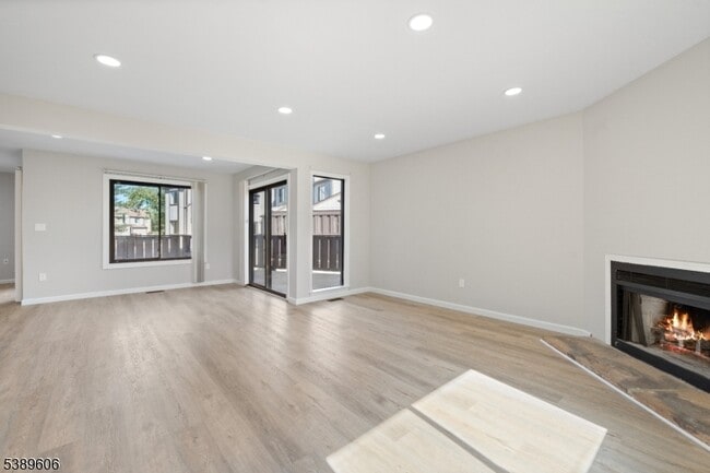 Photo - 160 Goldmine Ln