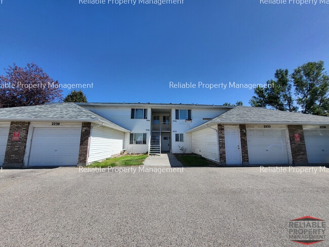 Building Photo - 2232 Meppen Dr Unit 2232