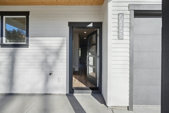 Exterior Entrance - Quail Park Homes