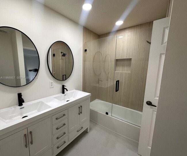 Photo - 2704 Treasure Cove Cir