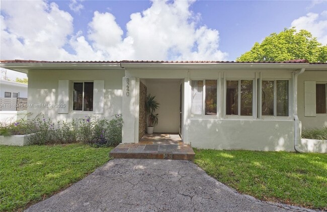 Photo - 8240 SW 62nd Ct House