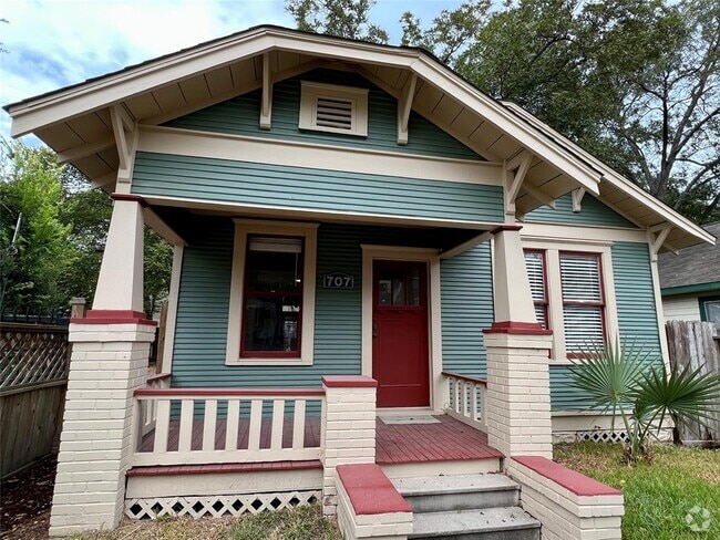 Building Photo - 707 E 25th St Rental