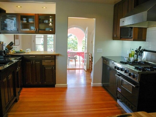 Photo - Fully Furnished Short Term Rental (March 7 to June 28, 2025) By Downtown Menlo Park!
