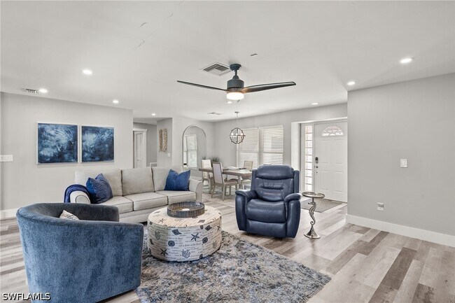 248 Bay Meadows Dr