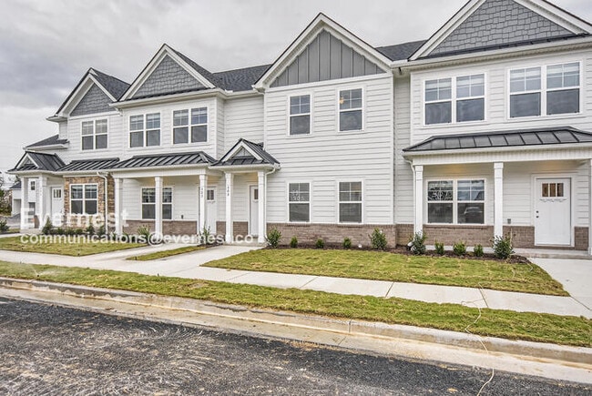 Photo - 219 Ansley Wy