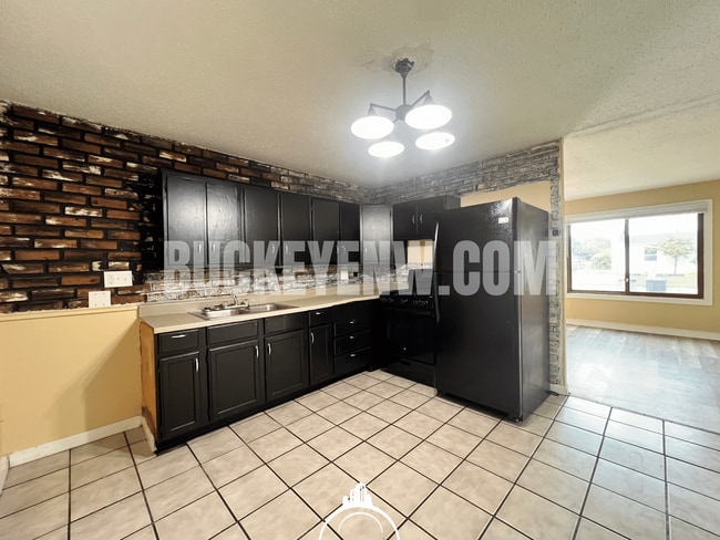 3709 Terrace Dr