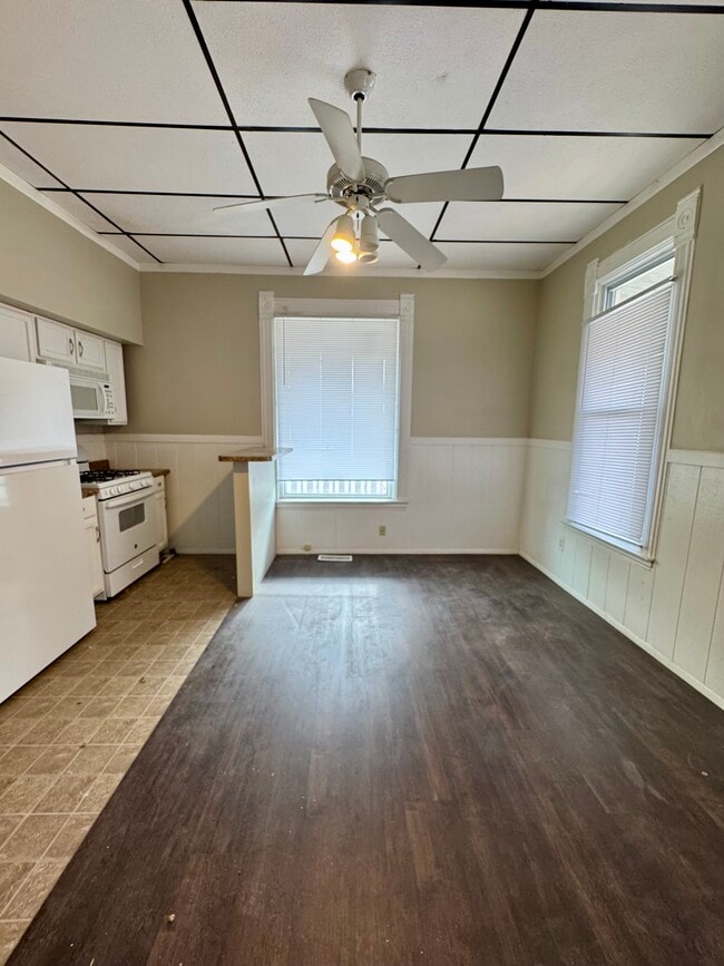 Photo - 737 17th St Unidad 1