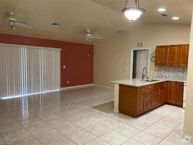 Building Photo - 540 Thomas Sherwin Ave S Rental