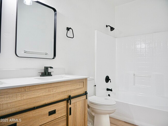 Photo - 1187 E Cowboy Cove Trail