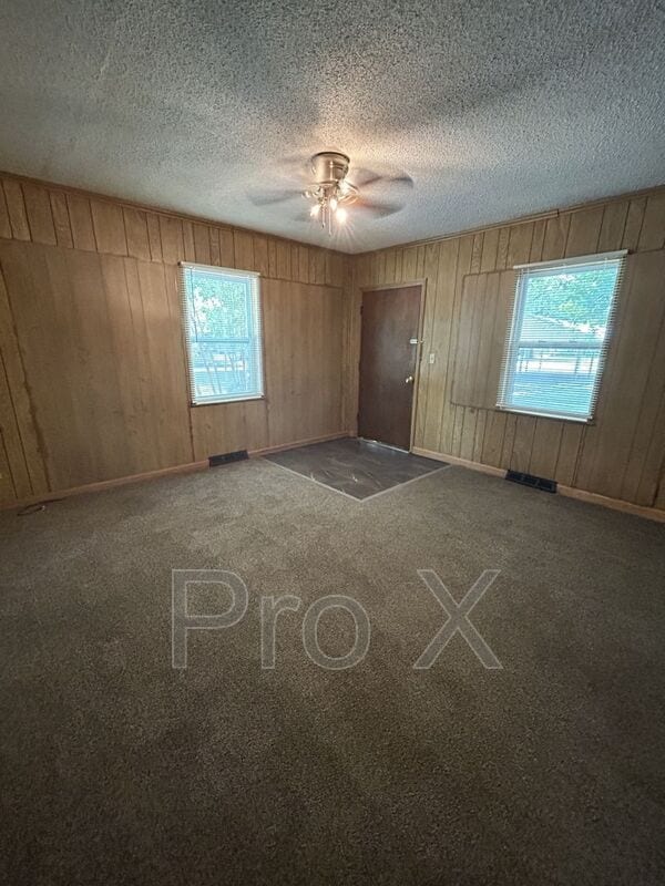 825 S Cherokee St