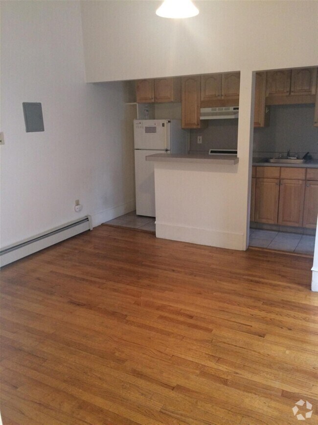 Building Photo - 7 Wendell St Unit 1 Rental