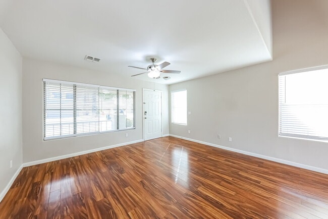 Photo - 12824 W Ash St