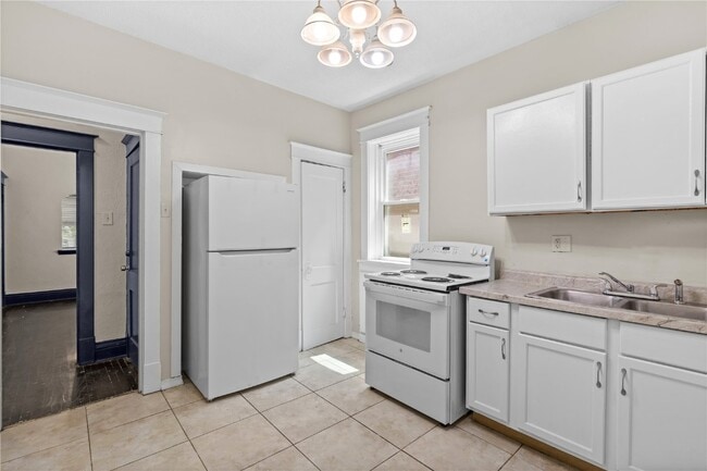 Building Photo - 4029 Pennsylvania Ave Rental