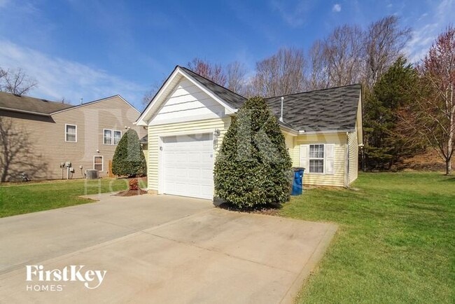 Photo - 202 Wolf Creek Ln