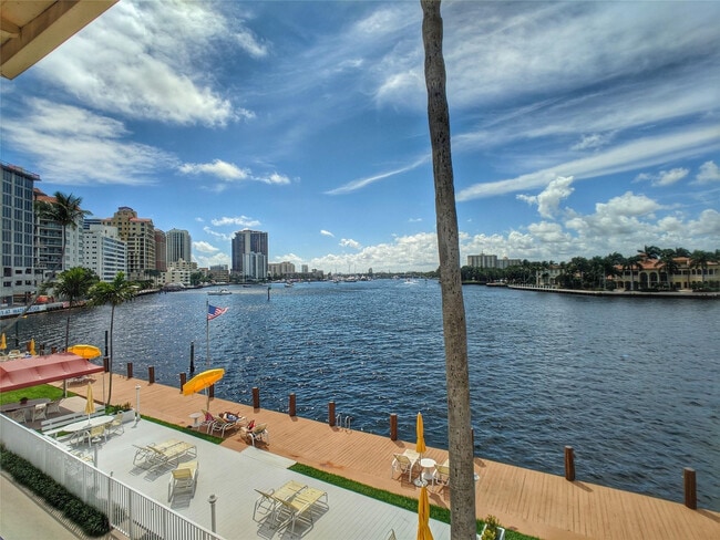 Photo - 341 N Birch Rd Unidad 416