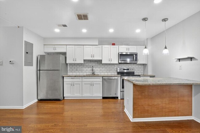 Photo - 306 W Wildey St Unit A