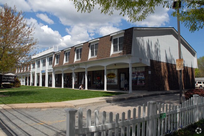 Photo - Pequannock Mini Mall Apartments