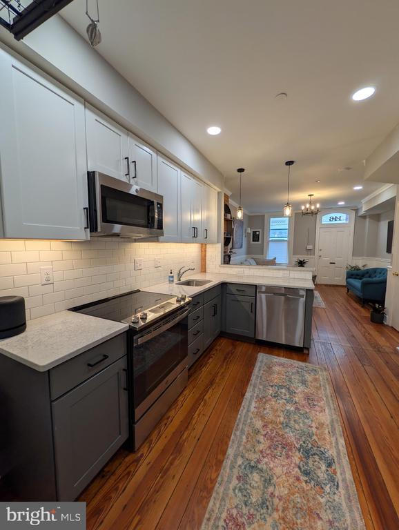 Photo - 146 W Patrick St