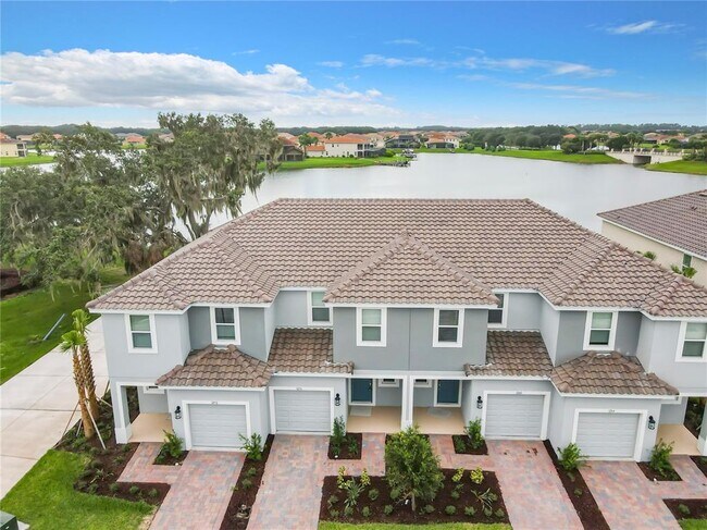 Photo - 1256 Lago Vista Ct Townhome