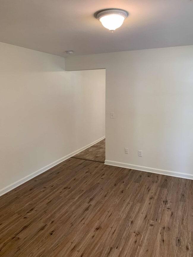 Bedroom - 215 Hood St Unit B