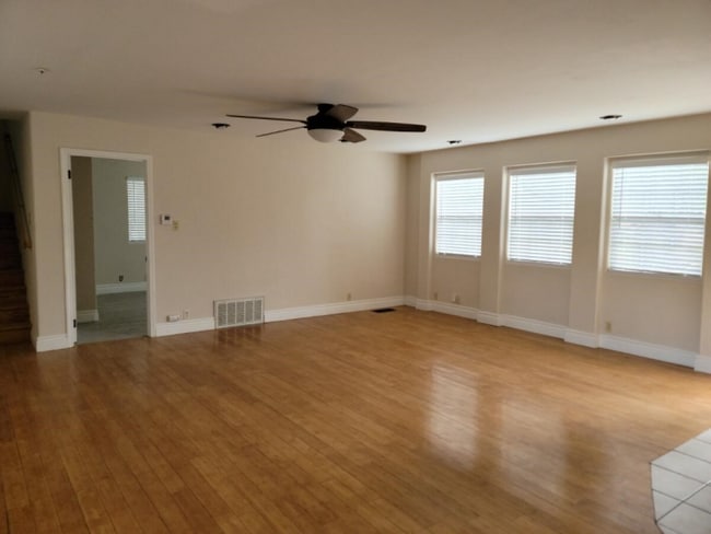 Photo - 4209 Alpine Blvd