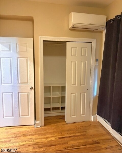 Photo - 379 Bloomfield Ave Unidad 2