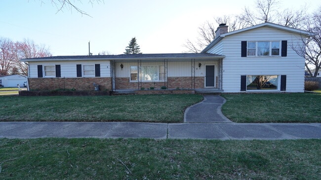 Building Photo - 5 Allandale Dr