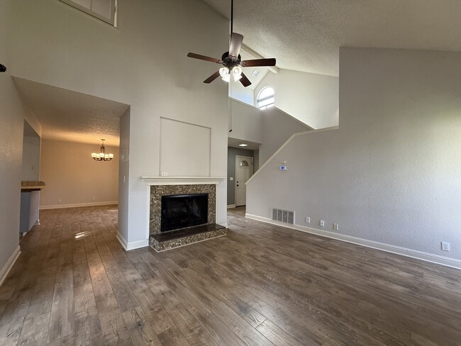 Photo - 21 Alameda Park Cir