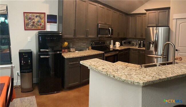 Photo - 2046 Mulberry Cir