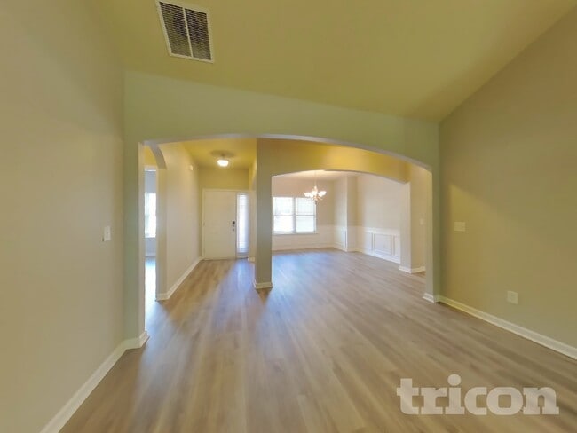 Photo - 15 Victoria Dr