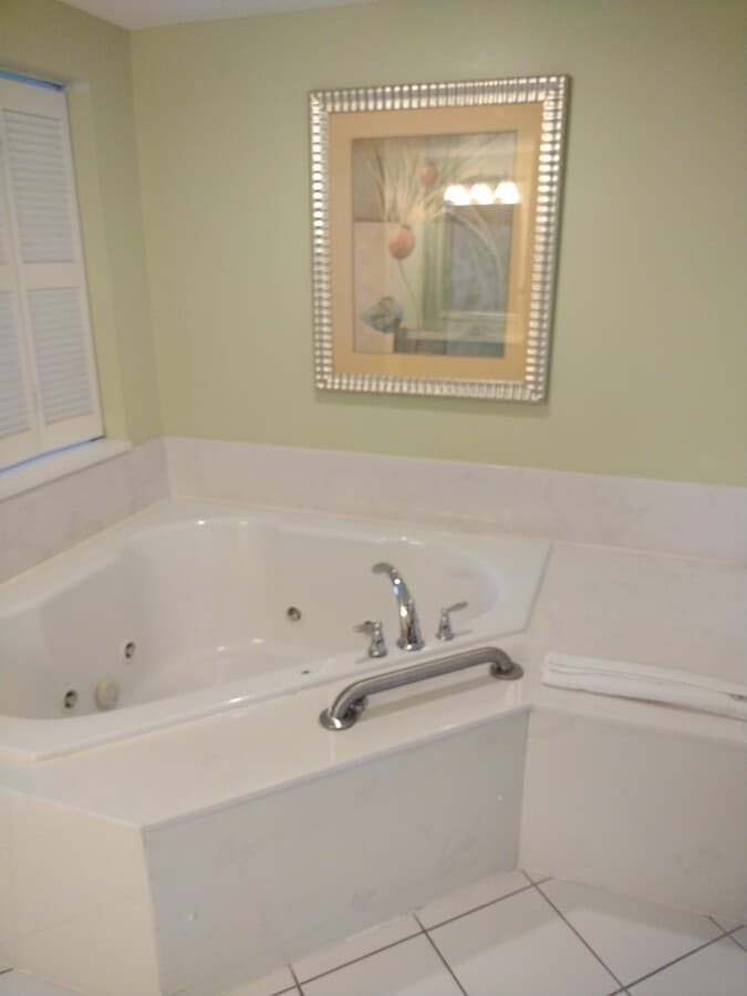 Photo - 409 Johnson St