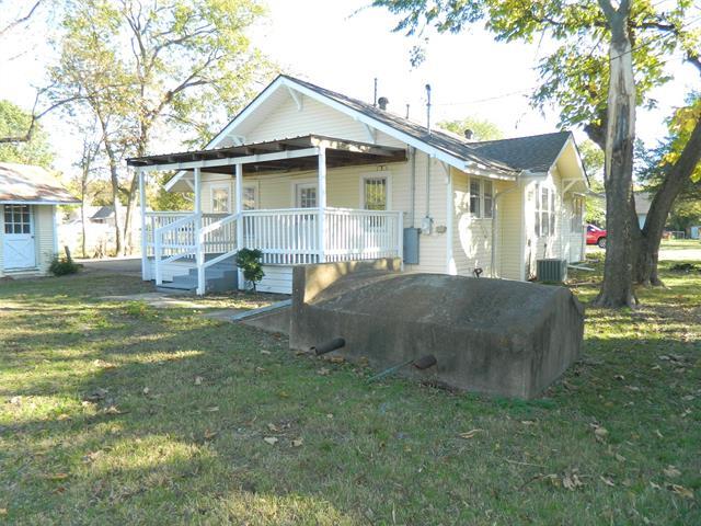 Photo - 110 W Mulberry St