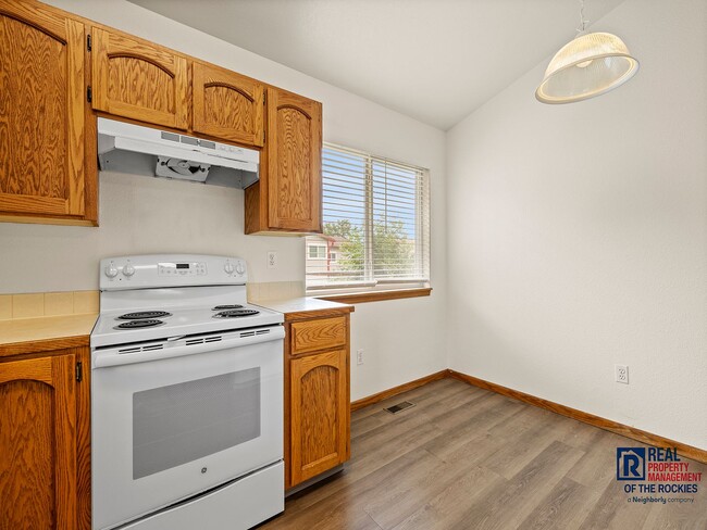 Photo - Single-Family 4 Bed 3 Bath: Maintenance-Fr...