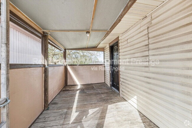 Building Photo - 118 Anita St Rental