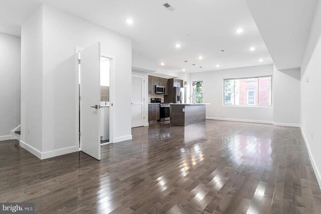 Photo - 1945 N 7th St Unit 3