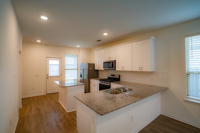 Photo - 16126 Elbridge Ct