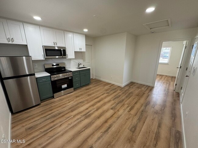 Building Photo - 1281 Hartley Ave