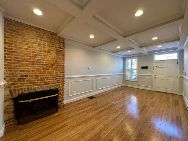 Photo - Charming 3 Bedroom/2.5 Bathroom Townhome in Fells Point, Baltimore, MD!