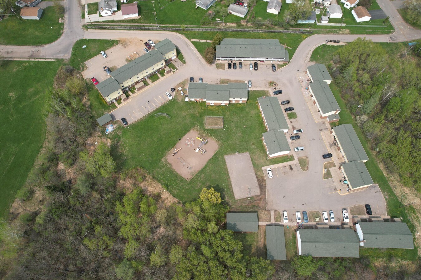 1609 1/2 E 29th St Unit 1609-1/2 - Apartment for Rent | Hibbing, MN ...