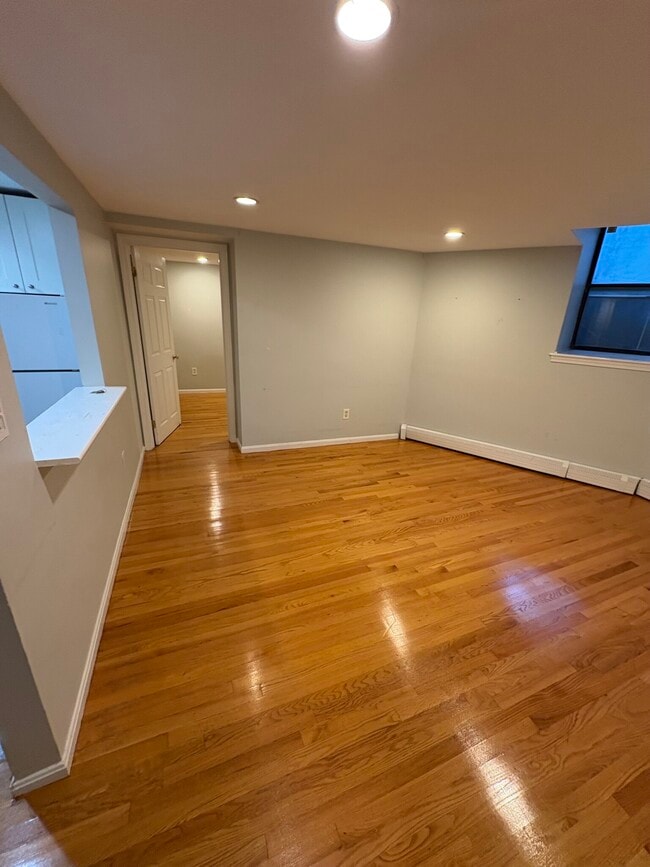 Building Photo - 36 Peterborough St Unit 12