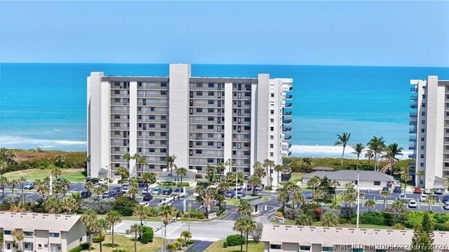 Building Photo - 4250 N Hwy A1A Unit 302