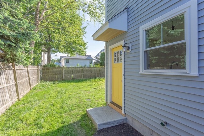 Photo - 53 Tapley Ave Unit 2