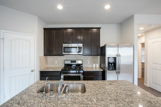 Photo - 12111 Parade Park Pl