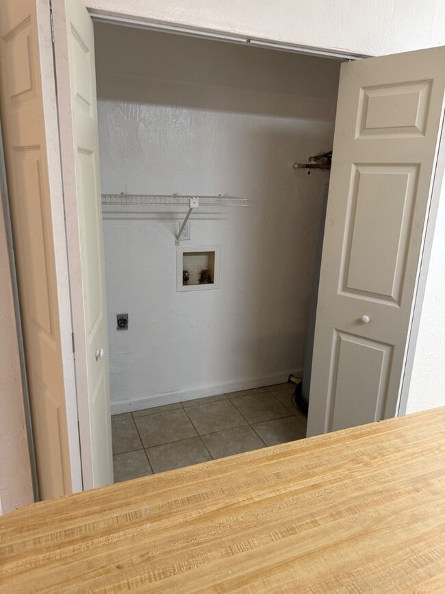 Photo - 1583 Sunset Ln