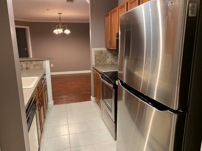 Photo - 6729 Meadow Creek Dr Unit 205