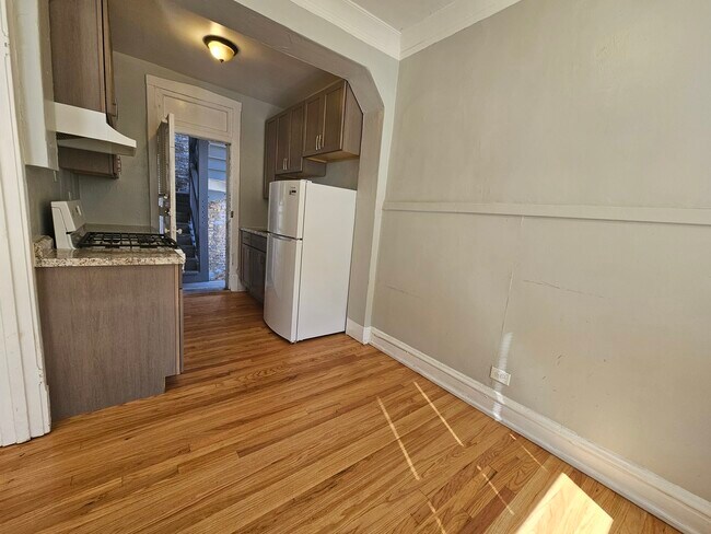 Photo - 4749 N Monticello Ave