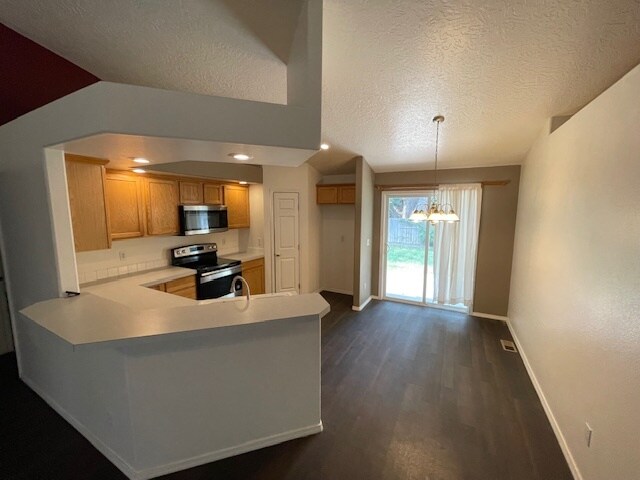 Photo - 87 Eaton Rd