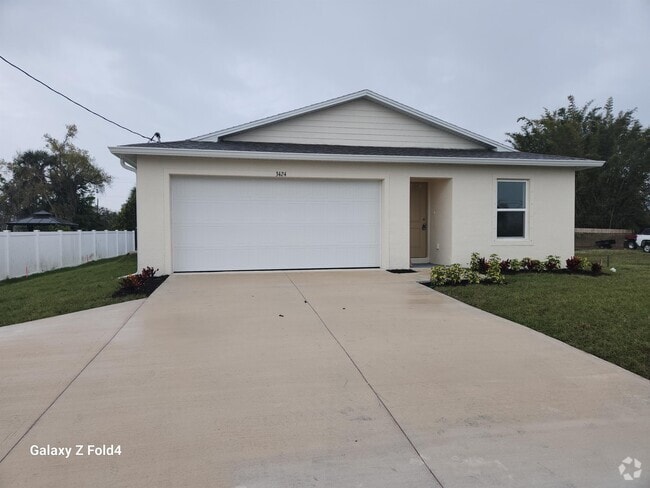Building Photo - 3424 E Gator Cir Rental